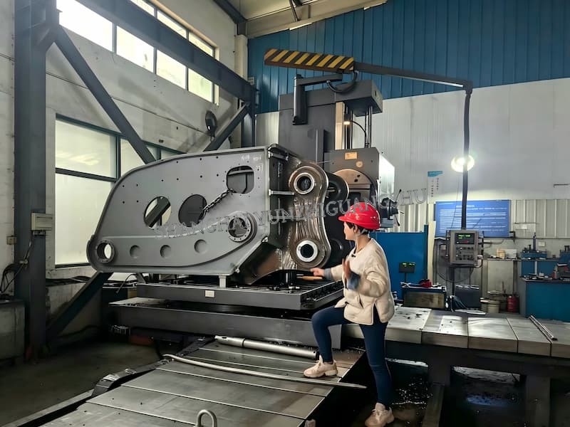 SV-D12 vibro ripper is on production